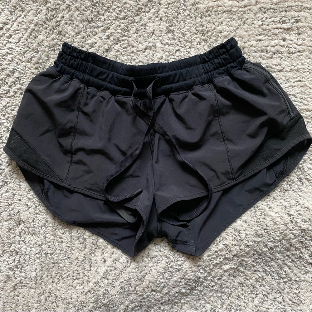 Lululemon Hotty hot shorts 4